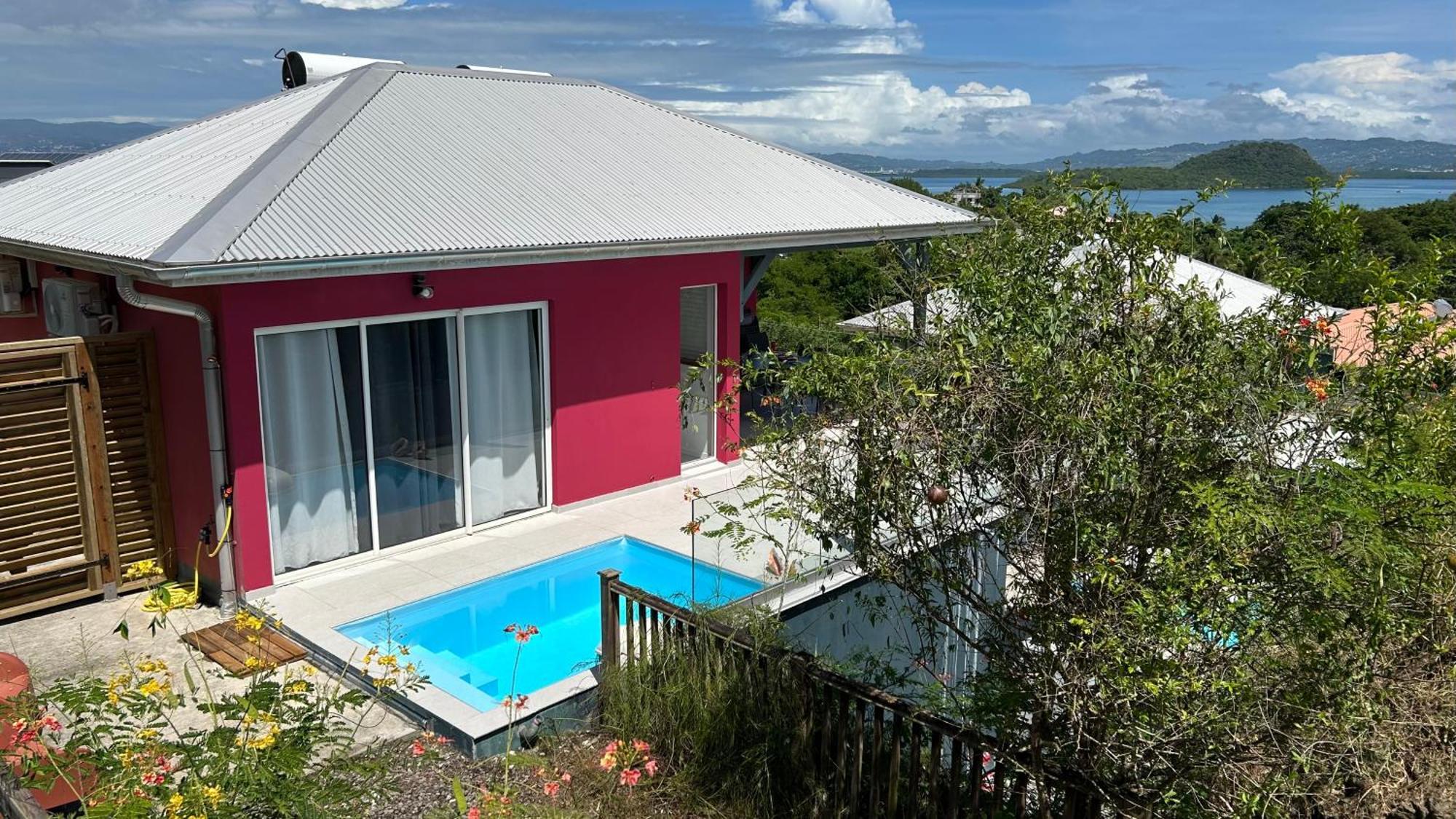 La Villa Jalna Grenadine Deux Chambres Et Piscine Privee Ле Троа-Илет Екстериор снимка