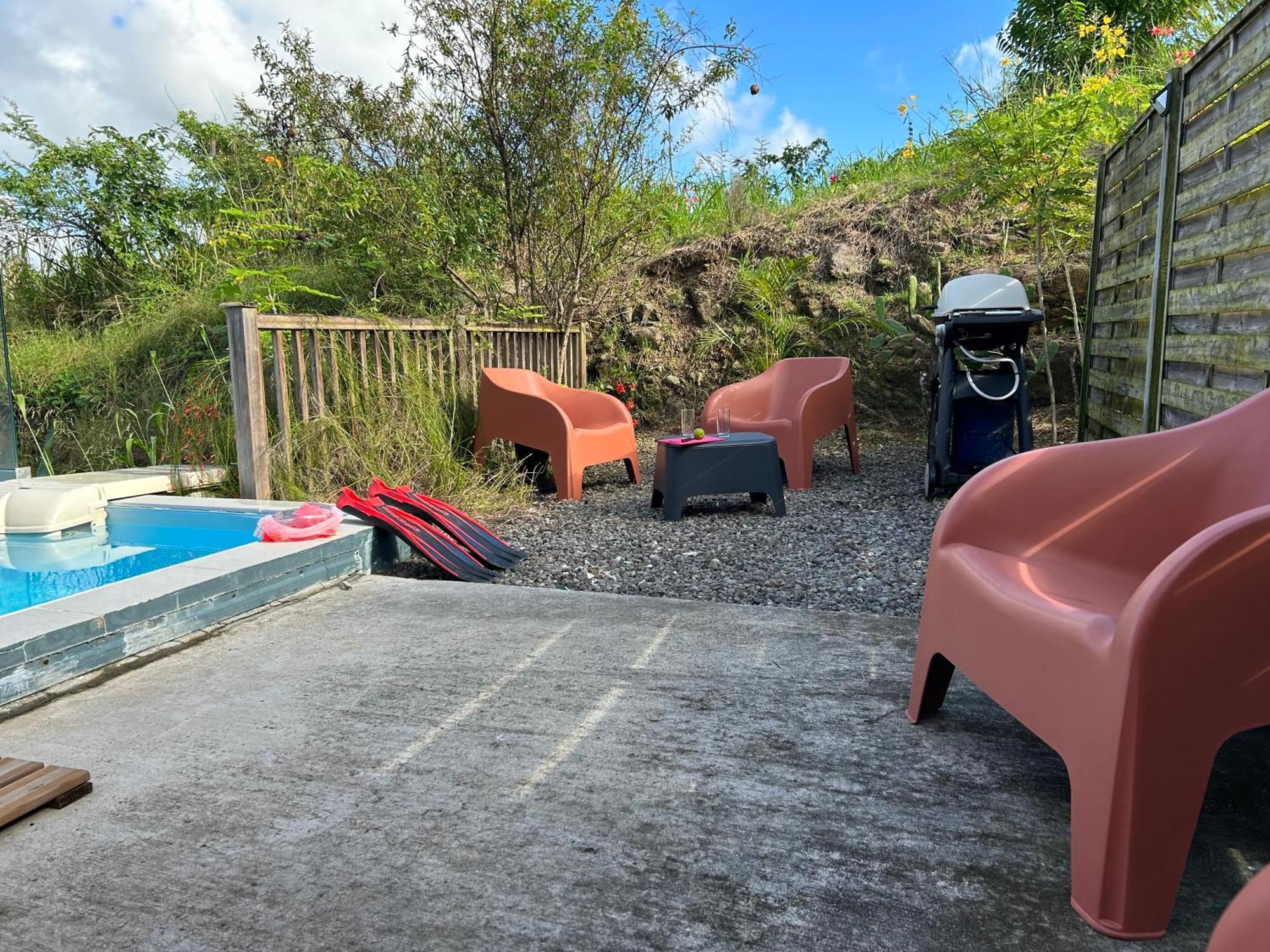 La Villa Jalna Grenadine Deux Chambres Et Piscine Privee Ле Троа-Илет Екстериор снимка